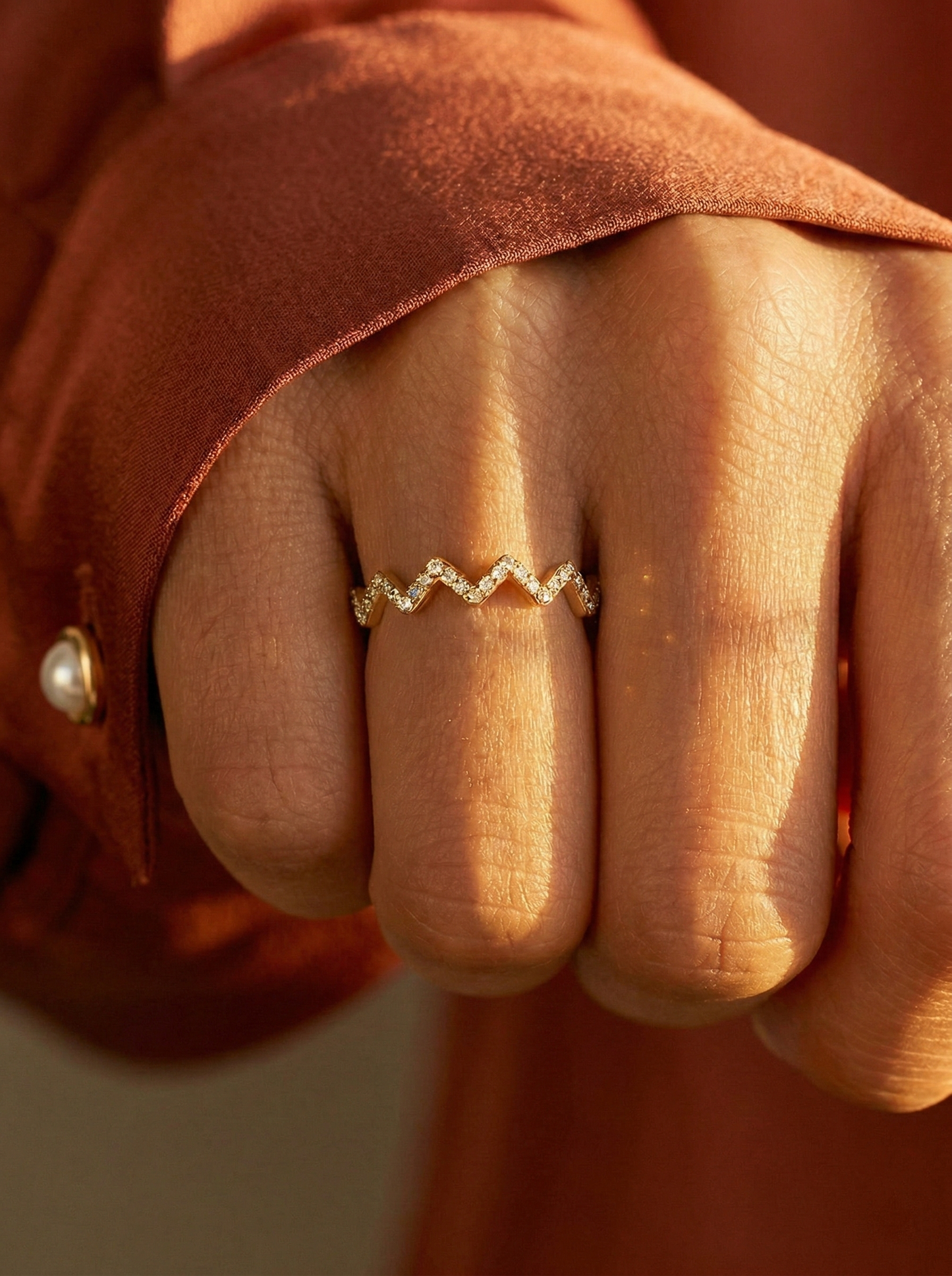 Anillo zigzag