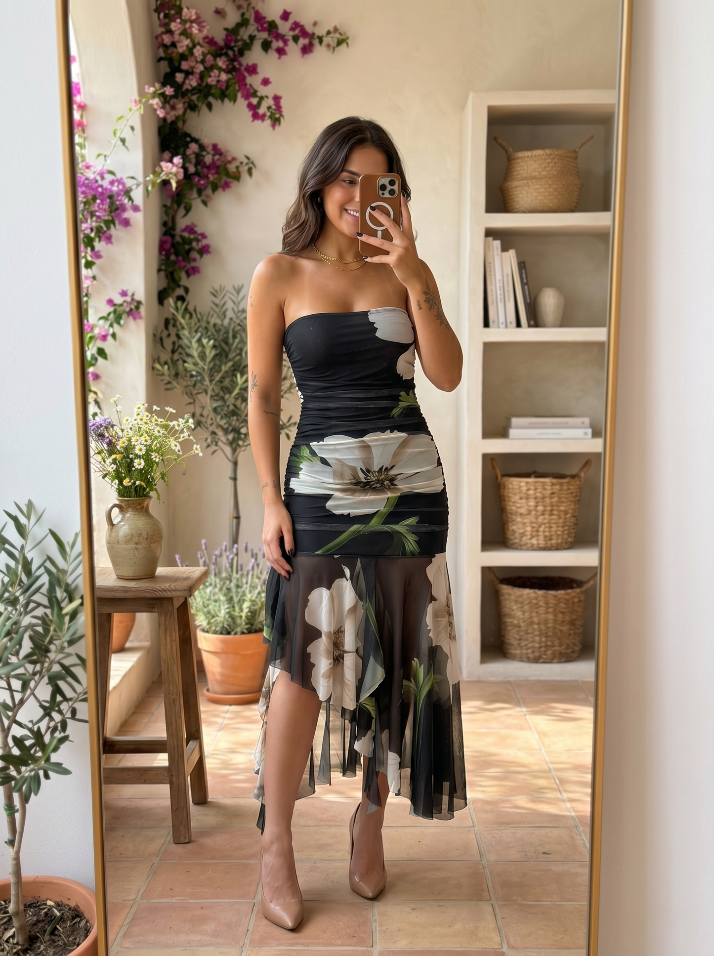 Martina | Vestido negro con estampado floral