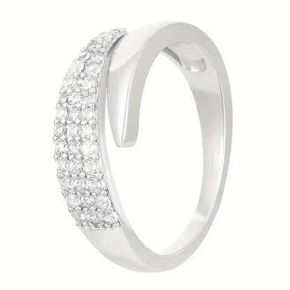 Anillo elegante con piedras preciosas