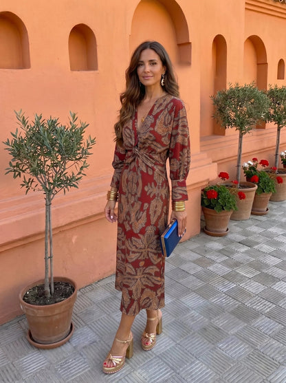 Nura | Vestido Midi Estampado Paisley