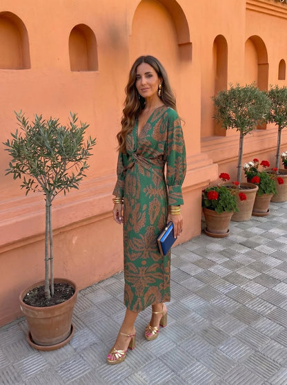 Nura | Vestido Midi Estampado Paisley